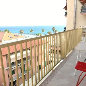 Casa Fronte Mare , Vintimille Italie